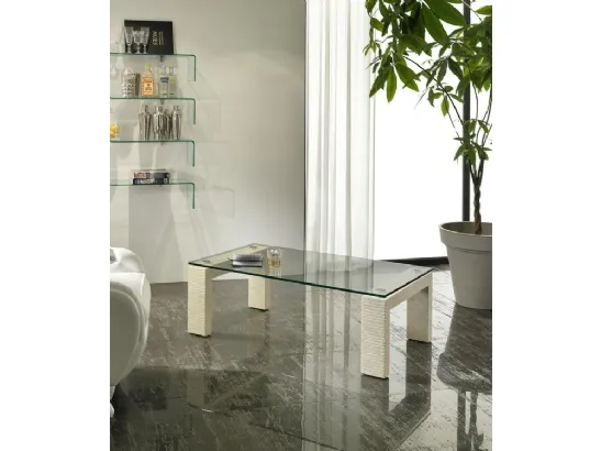 Tavolino Millerighe con base in pietra fossile e top in vetro temprato di Stones