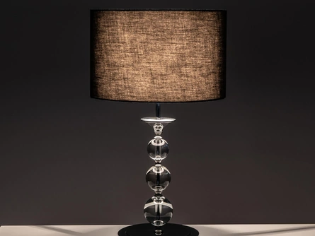 Lampada da tavolo Giuditta in plexiglass con paralume in tessuto di Stones