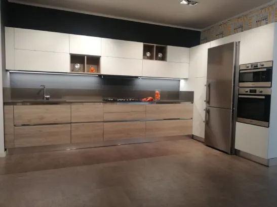 CUCINA ORIENTE FINITURE LEGNO E CEMENTO CHIARO OFFERTA SCONTATISSIMA PROMO EXPO