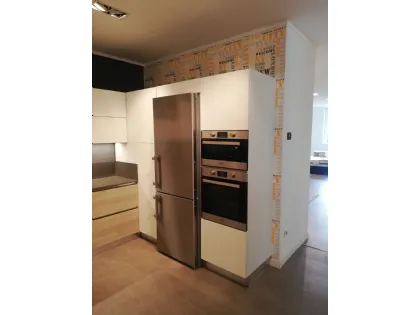 CUCINA ORIENTE FINITURE LEGNO E CEMENTO CHIARO OFFERTA SCONTATISSIMA PROMO EXPO