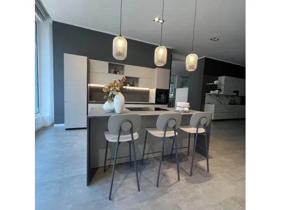 CUCINA SCAVOLINI MODELLO DELINEA  PREZZO SCONTATISSIMO PER COMPOSIZONE ESPOSTA