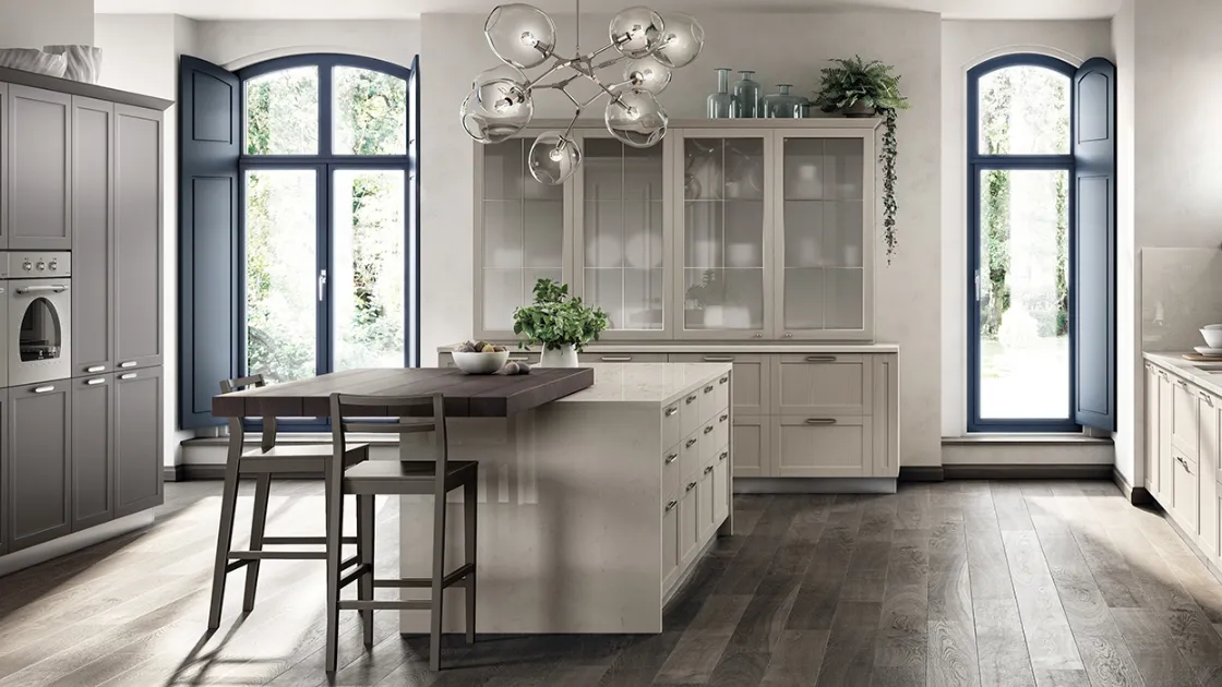 Cucina Moderna Carattere in laccato opaco Grigio Ferro e Frassino Cachemere di Scavolini