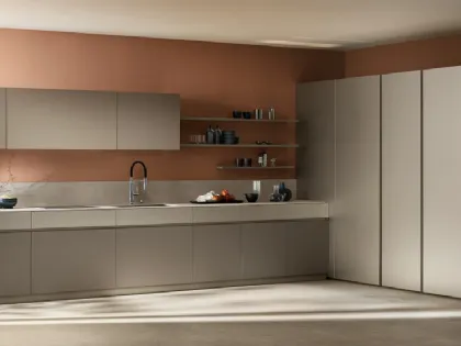 Cucina Moderna Poetica 04 in laccato e melaminico di Scavolini