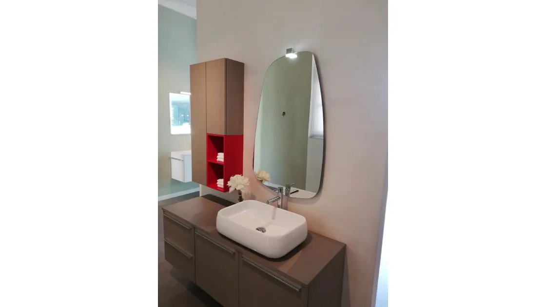 MOBILE DA BAGNO ESPOSTO DITTA ARBI IN ROVERE GRIGIO CON LAVABO TUTTO FUORI IN CERAMICA