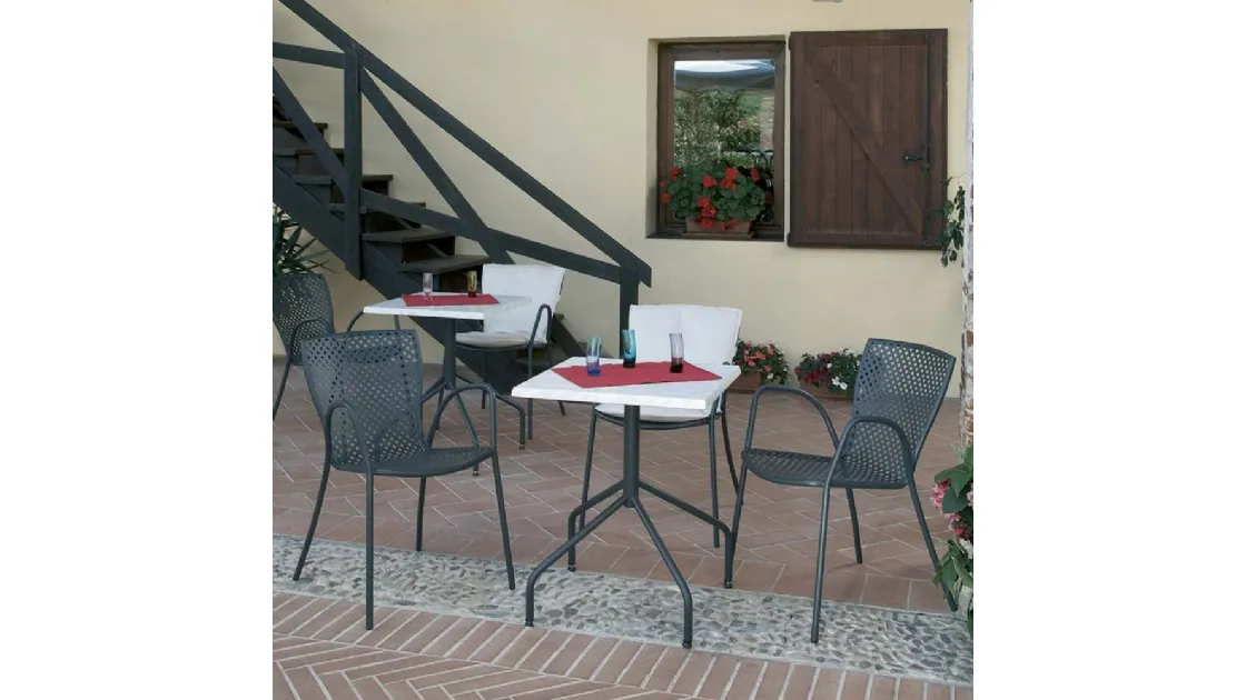 Poltroncina da giardino Sommer in acciaio zincato e verniciato poliestere antracite per esterni di La Seggiola